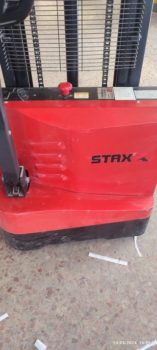 apilador doble mastil staxx