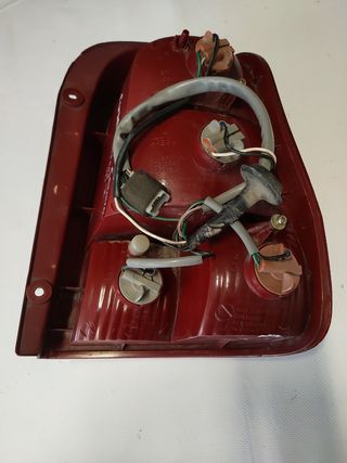 ✅PILOTO TRASERO IZQUIERDO KIA CARNIVAL