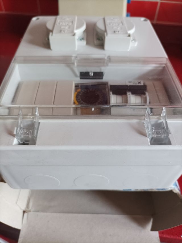 CUADRO CON AUTOMÁTICO TEMPORIZADOR