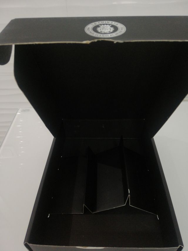 Caja aceite La Chinata