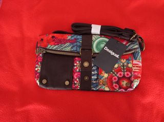 Con etiqueta Bolso Desigual