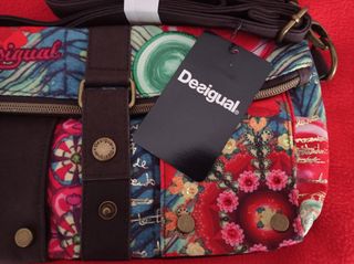 Con etiqueta Bolso Desigual