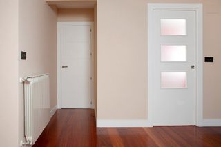 Puertas y tarima profesional montadores