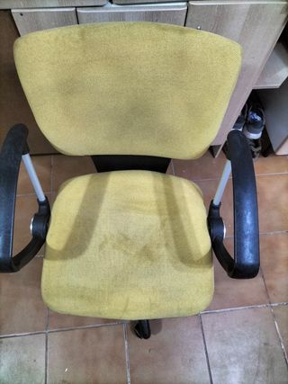 Silla escritorio con ruedas