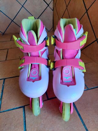 Patines niña rosas