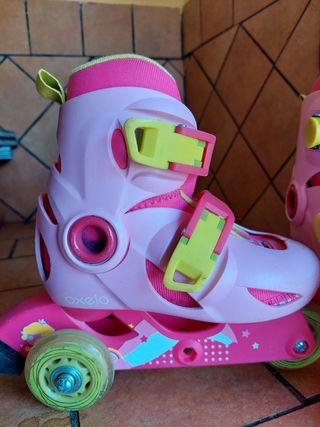 Patines niña rosas