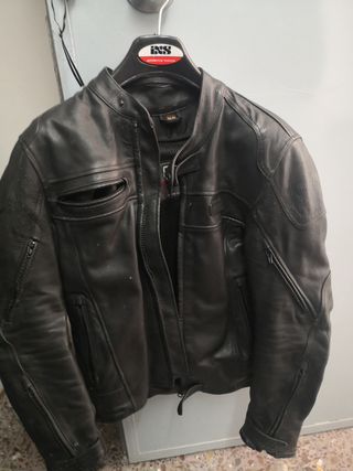 Chaqueta moto piel
