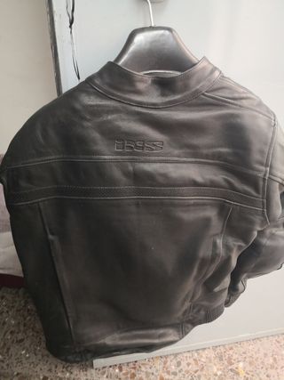 Chaqueta moto piel
