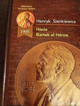 Tres libros biblioteca premios Nobel