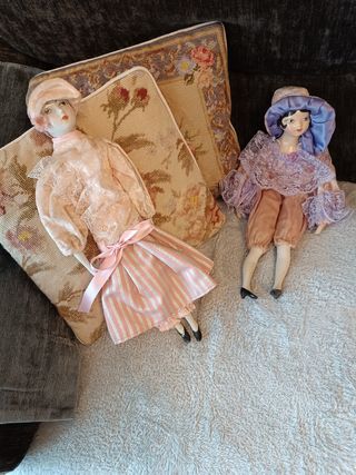 Conjunto de 2 muñecas de porcelana "Inglés"