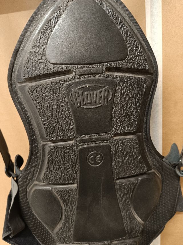 Espaldera clover talla M