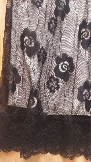Vestido fiesta negro encaje