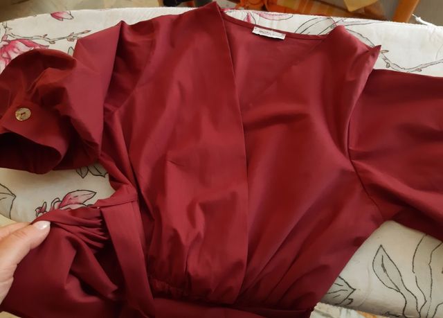 Vestito vestito (MOTIVI)CON MANICHE A SBUFFO