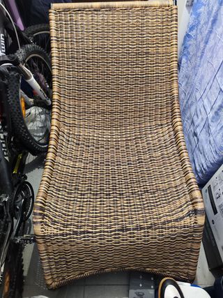 Tumbona/ sillon interior o exterior de mimbre