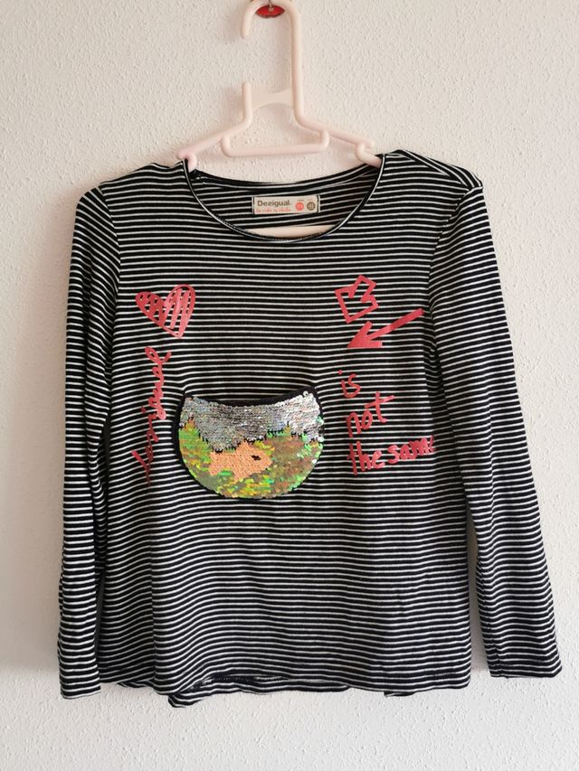 Camiseta de niña en la talla 7-8 años de