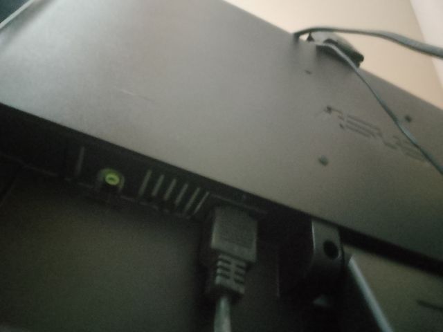 Monitor 22pollici asus 