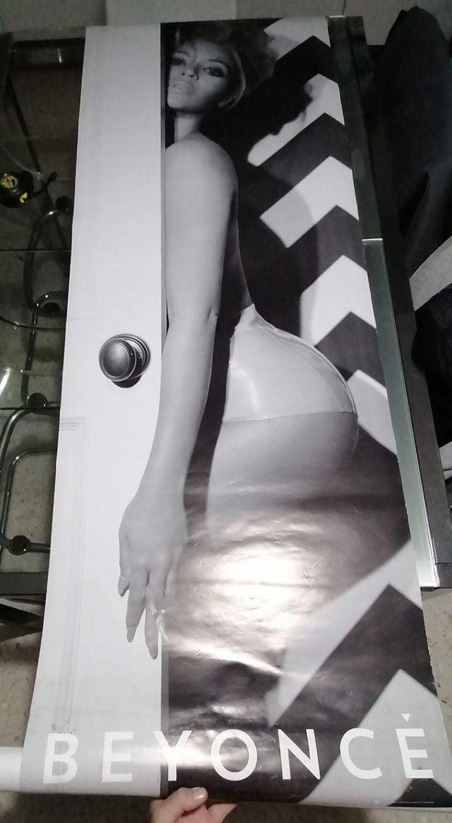 BEYONCE POSTER GIGANTE