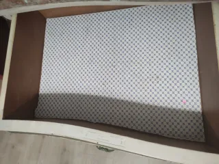 Cómoda antigua barrigona