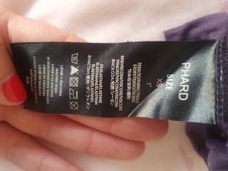 Camiseta cuello cisne en color morado Ph