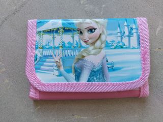 Muñeca Frozen Disney y Monedero