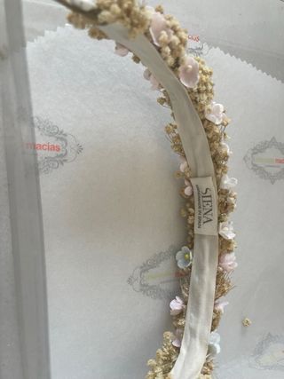 Corona Niña Comunión Rosa de Esperanza Beltran.