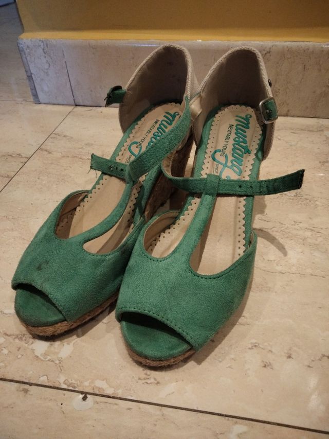 Sandalias verdes