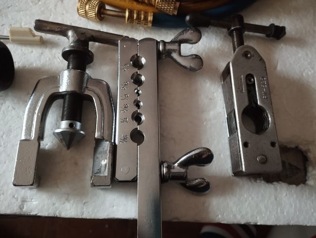 Alquiler equipo montaje instalaciones AA