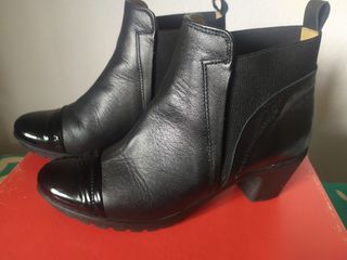 Botines piel.