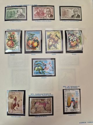 Sellos año completo 1975