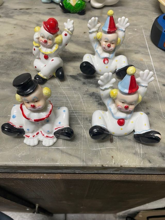 Statuine Porcellana Capodimonte Clown Pagliaccio