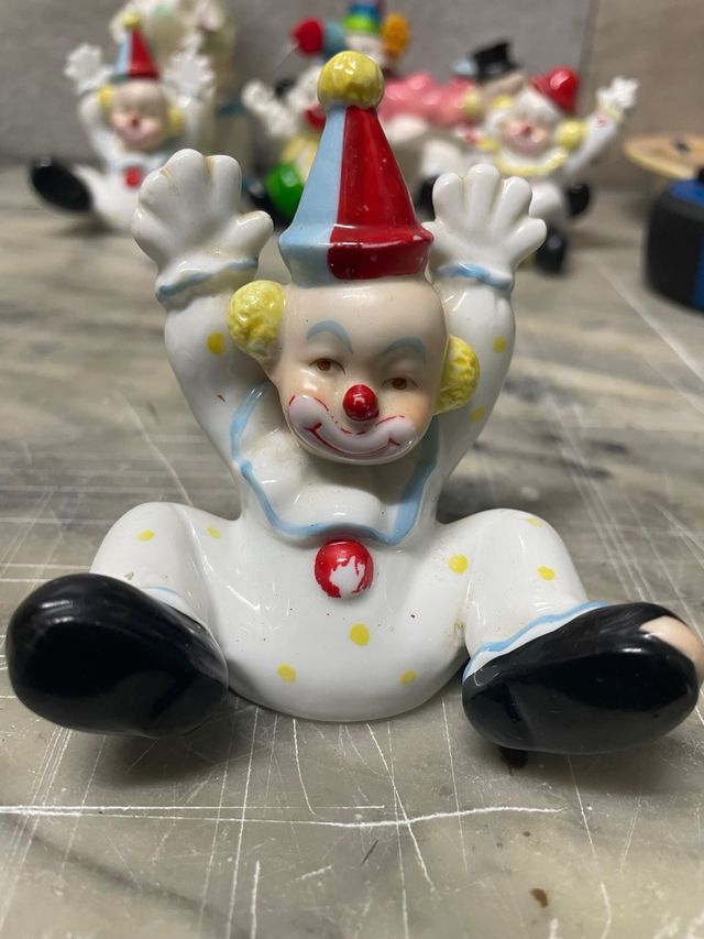 Statuine Porcellana Capodimonte Clown Pagliaccio