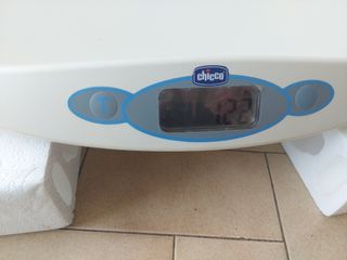 Bilancia digitale per neonati