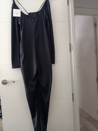 Mono negro de licra , corte genial , muy diferente