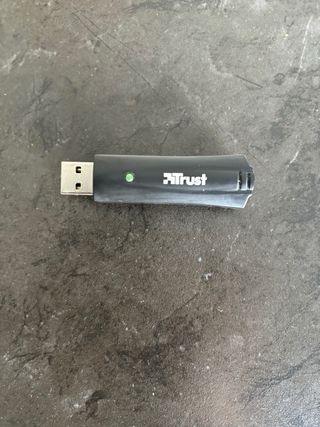 Ratón óptico inalámbrico Trust