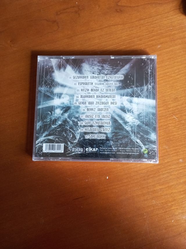 CDs Euskal taldeak y punk