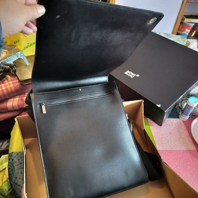 Bolso Montblanc caballero
SUPER REBAJAS !!!