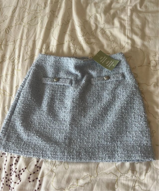 Falda azul claro hym