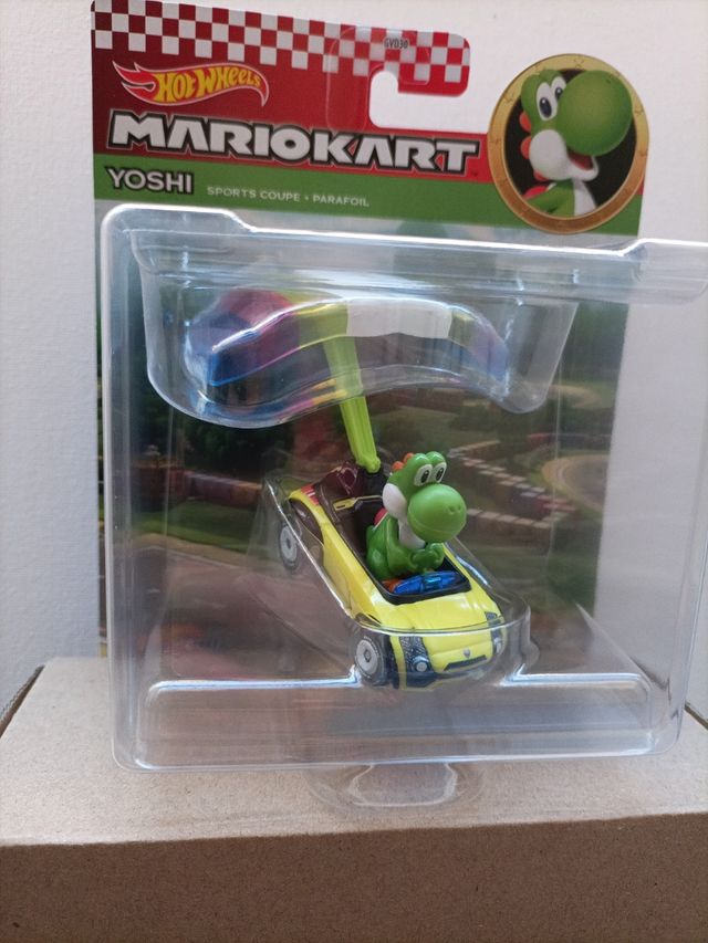 Coche Hotwheels Yoshi
