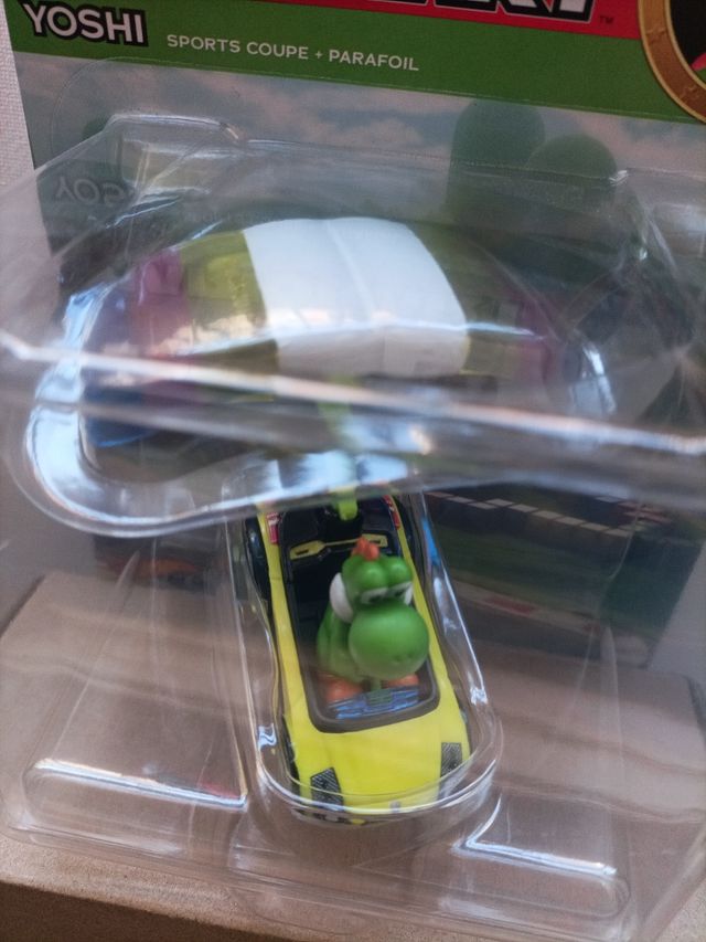 Coche Hotwheels Yoshi