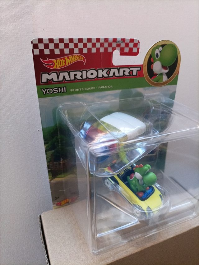 Coche Hotwheels Yoshi