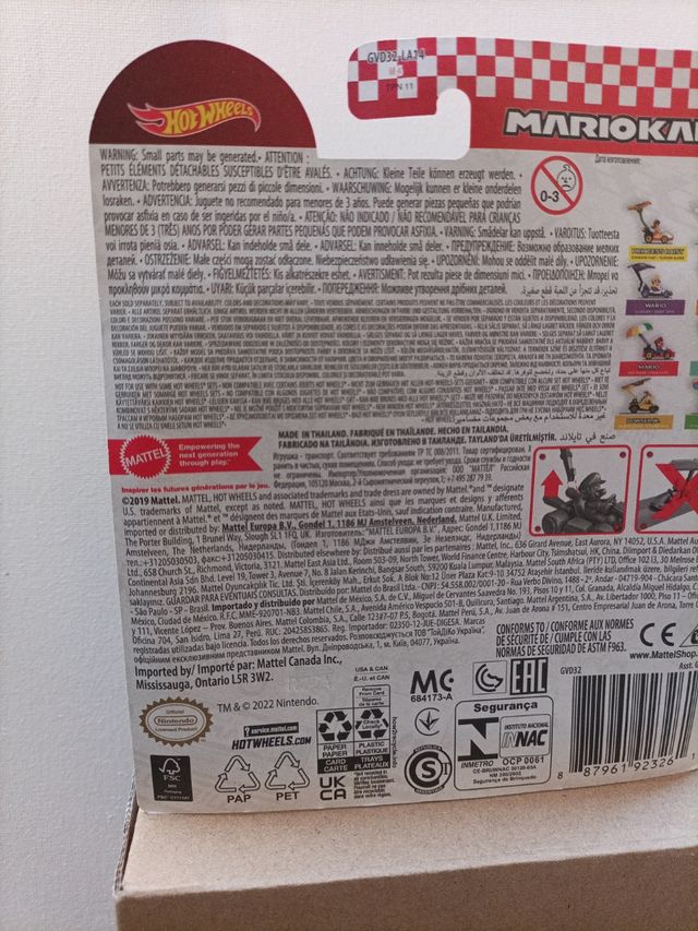 Coche Hotwheels Yoshi