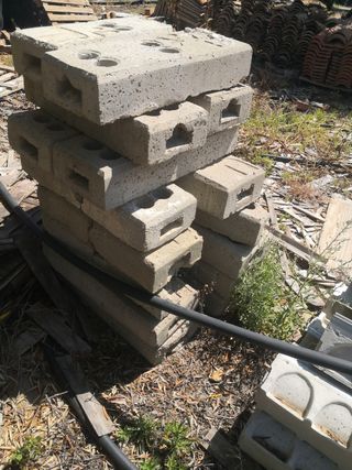Piedras vallas de obra