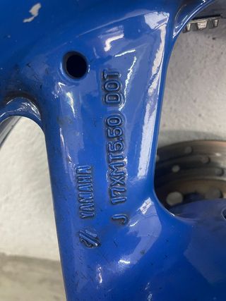Rueda trasera Yamaha YZF 750
