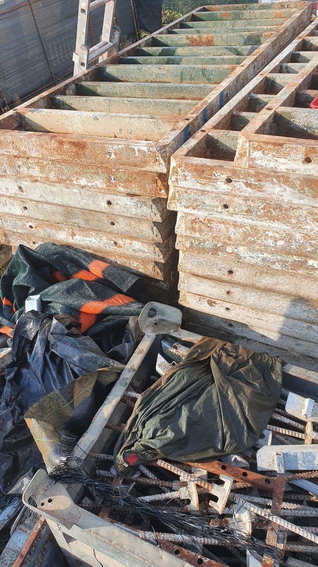 Carros esten aluminio