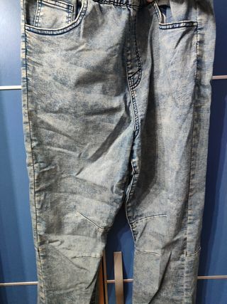 Pantalón pitillo vaquero M