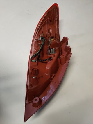 ✅PILOTO TRASERO DERECHO MAZDA 2 II