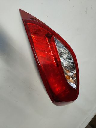 ✅PILOTO TRASERO DERECHO MAZDA 2 II