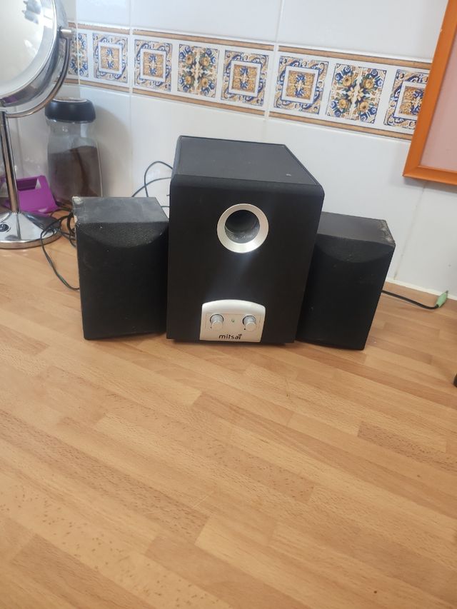 Altavoces Mitsai