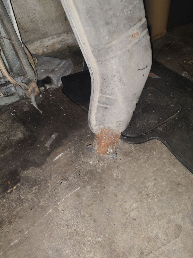 Linea de escape BMW e30 