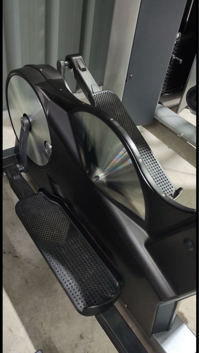 Elíptica KEISER M5 Strider